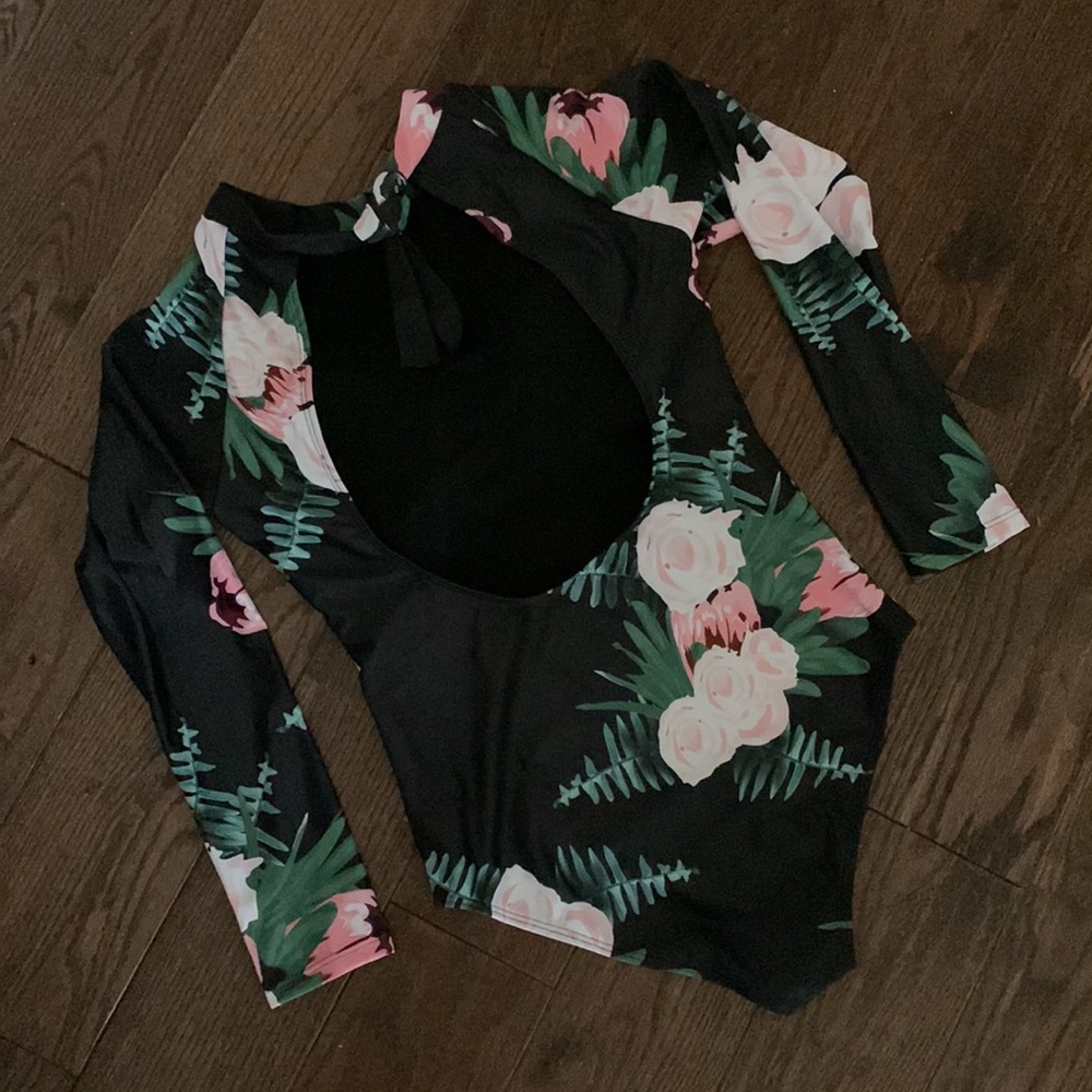 Albion Black Long-Sleeve Floral One-Piece Swimsuit - Picture 5 of 5